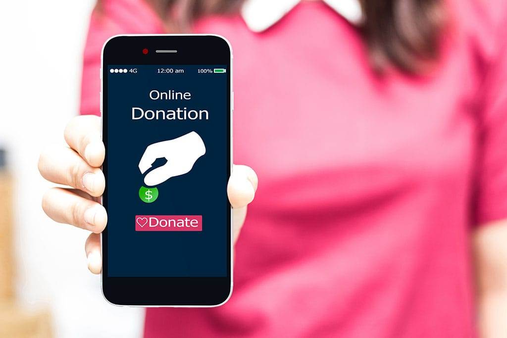 Donasi melalui platform donasi online