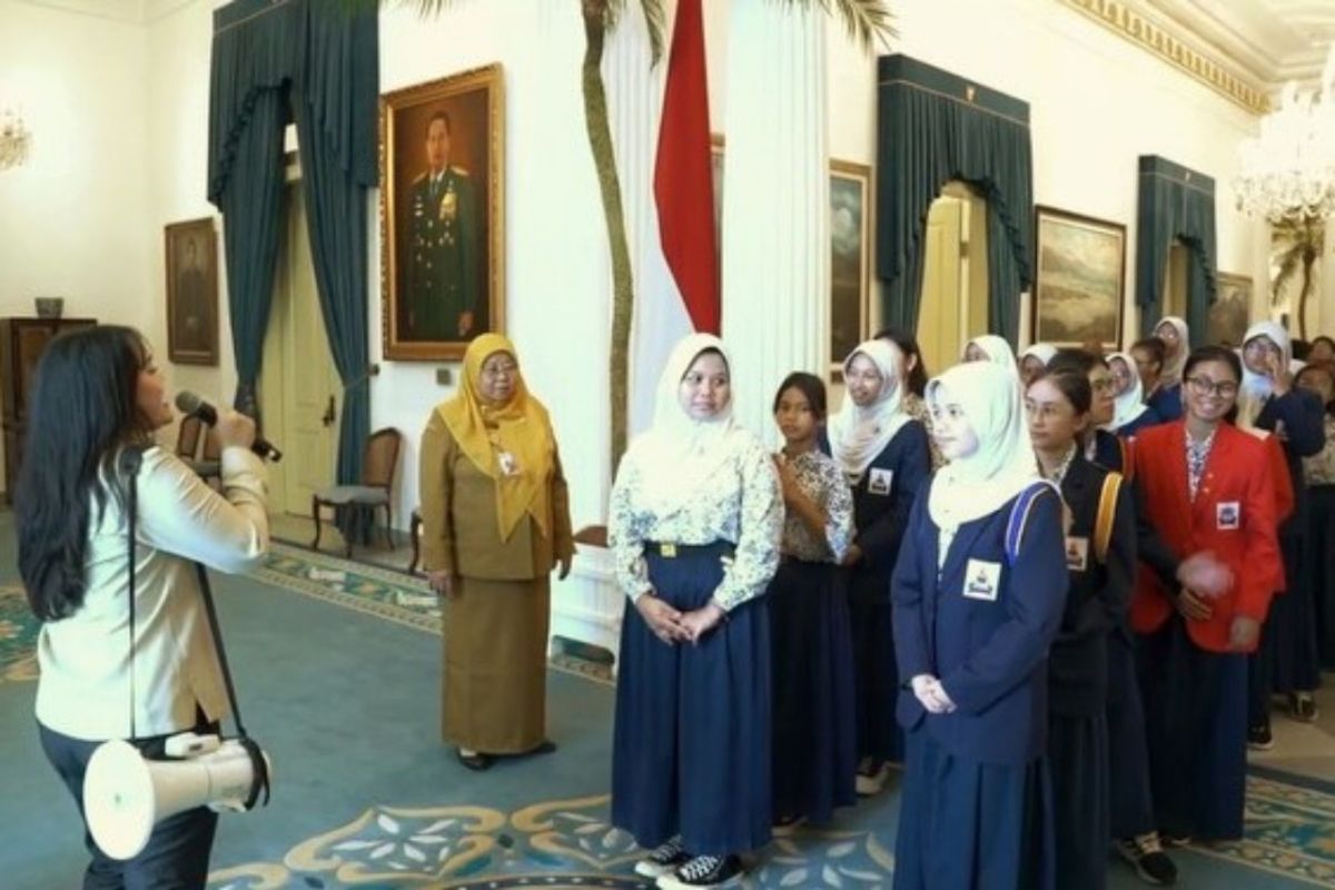 Agenda Utama: 251 pelajar kunjungi Istana kenali sejarah dan sistem Pemerintahan