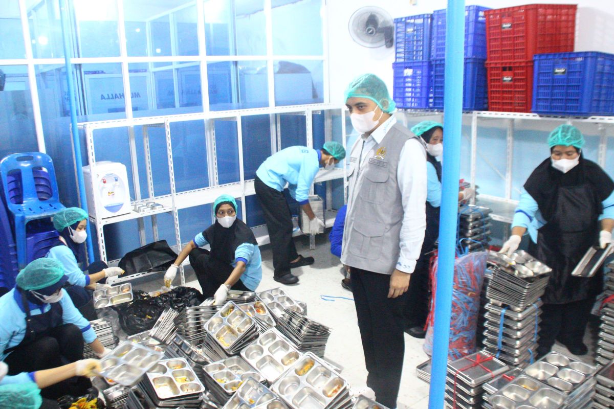 Latest Program: Anggota DPR RI tinjau dan evaluasi kinerja SPPG di Bukittinggi