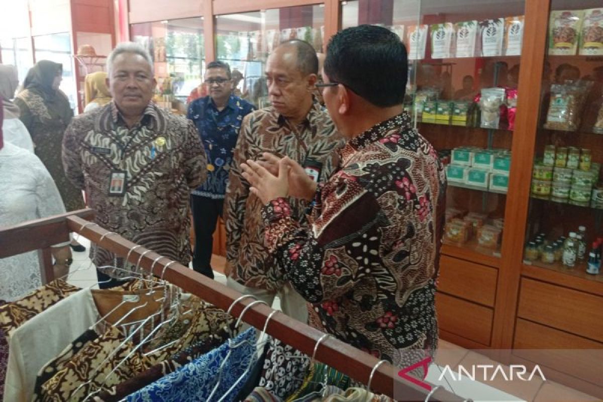 Topics Covered: Griya Kriya UMKM Banyumas perkuat pemasaran produk lokal
