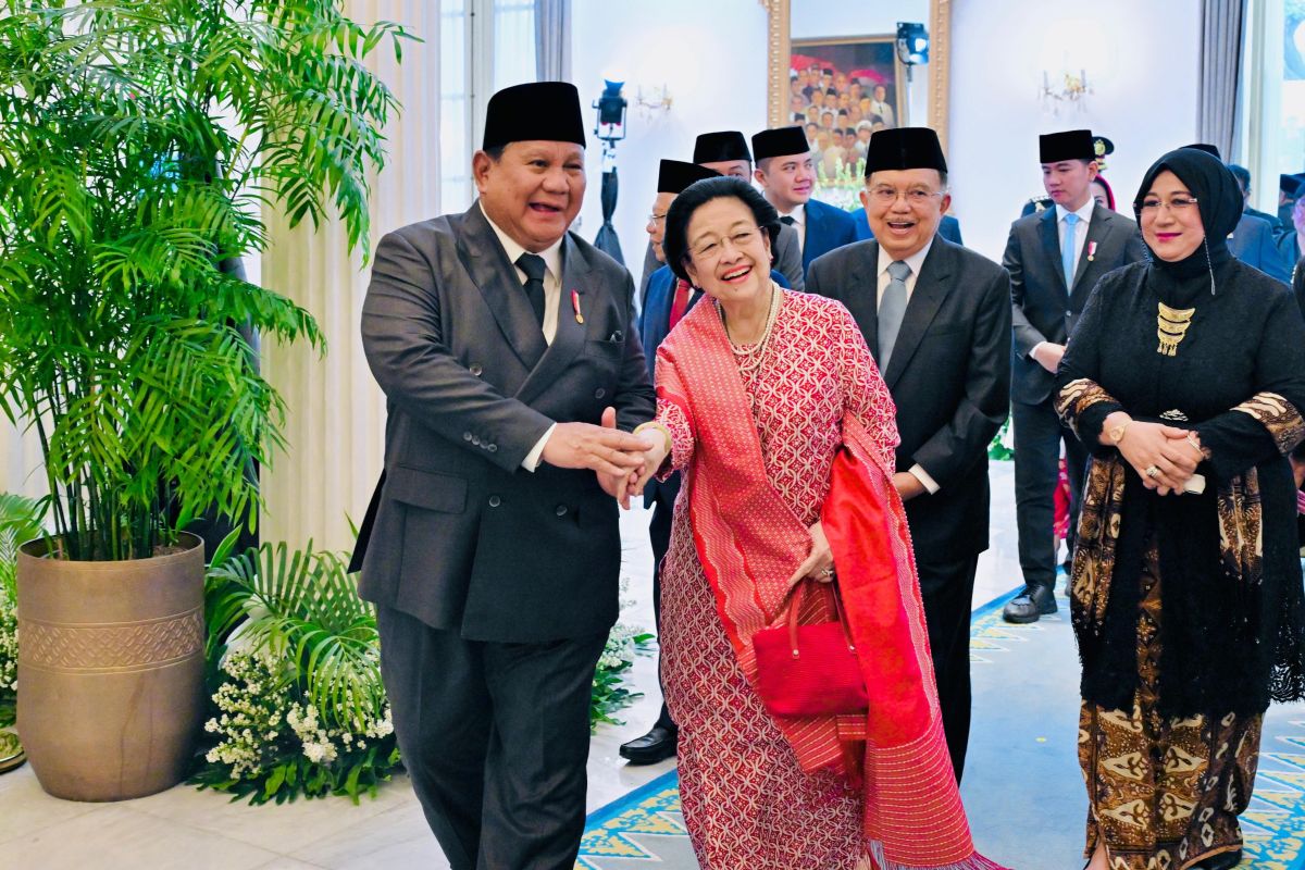 Solving Problems: Politik kemarin, Hari Lahir Pancasila hingga Seskab tanggapi kritik