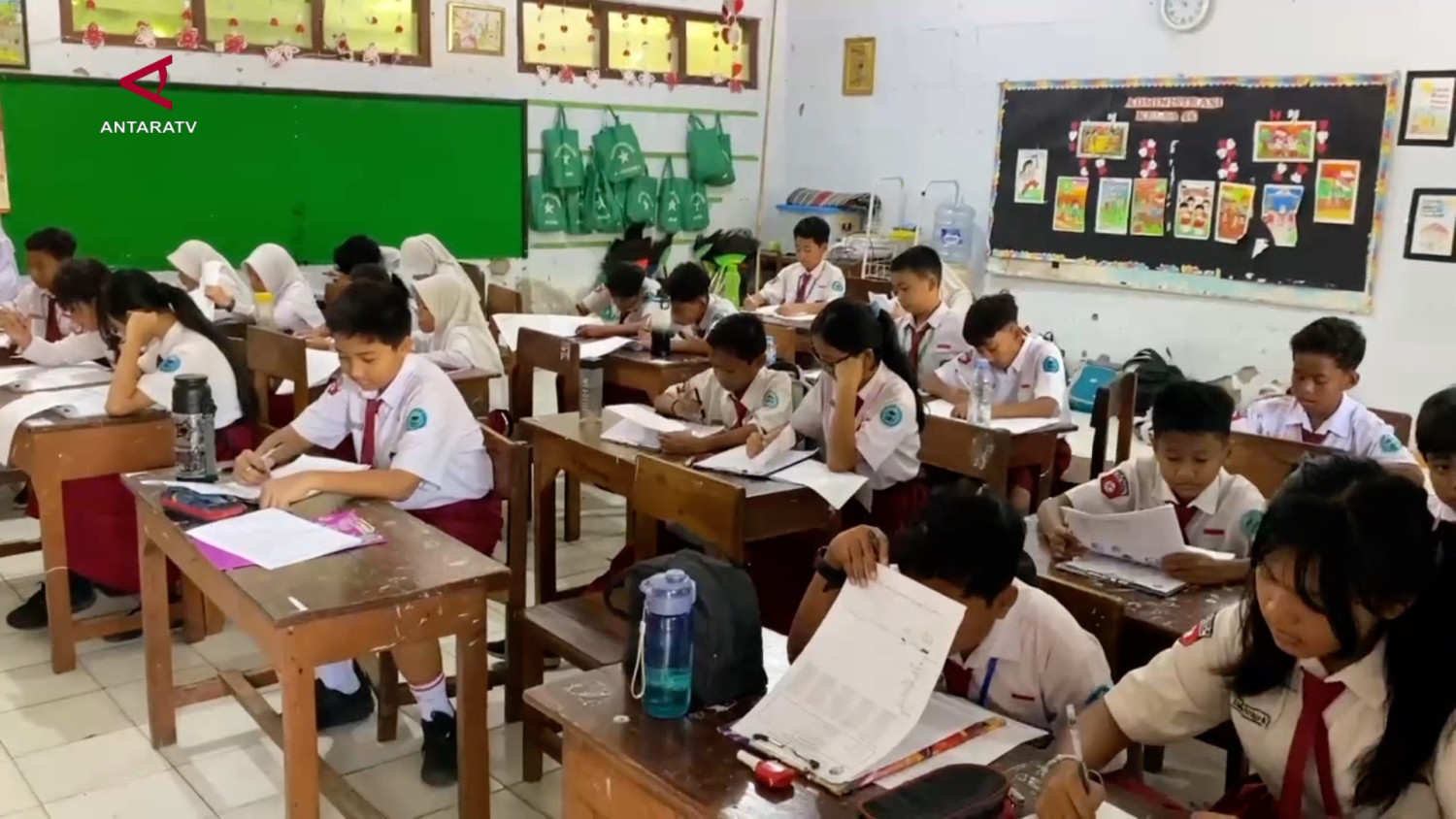 Madiun menggabungkan 38 SD – kini menjadi 19 Sekolah Dasar