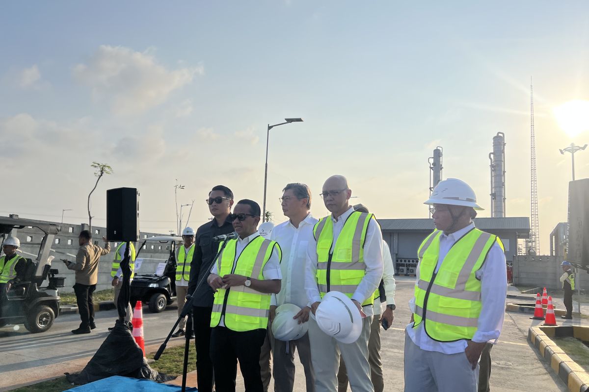 Bahlil pasok kebutuhan gas industri di Jabar dari Maluku hingga Papua
