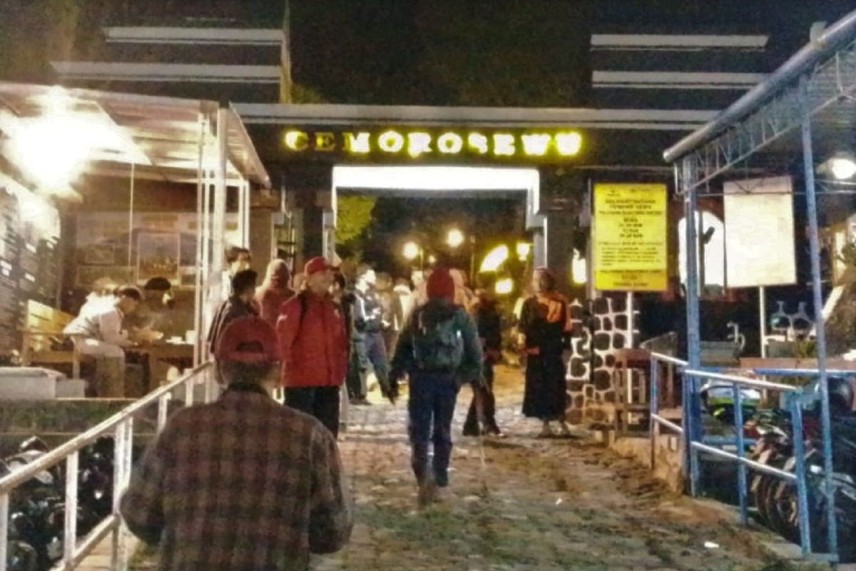 Important Visit: BPBD Magetan catat 500 pendaki tirakatan Sura di Gunung Lawu