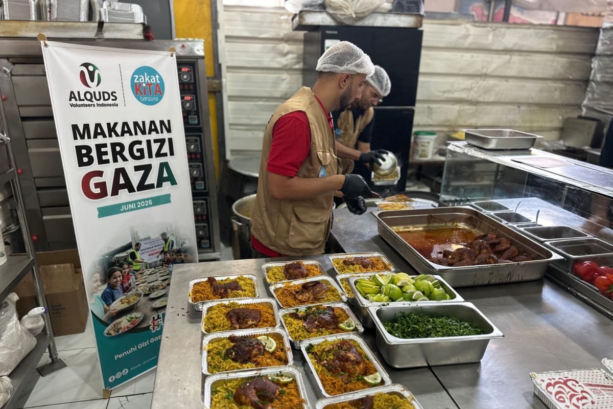 Key Strategy: Al-Quds Volunteer Indonesia salurkan makanan bagi anak yatim di Gaza