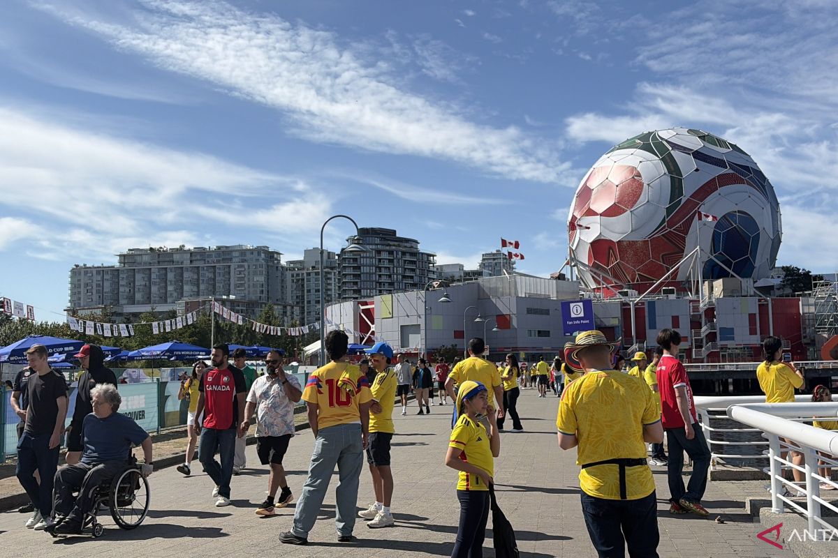 Suporter padati BC Place sambut laga terakhir Piala Dunia di Vancouver