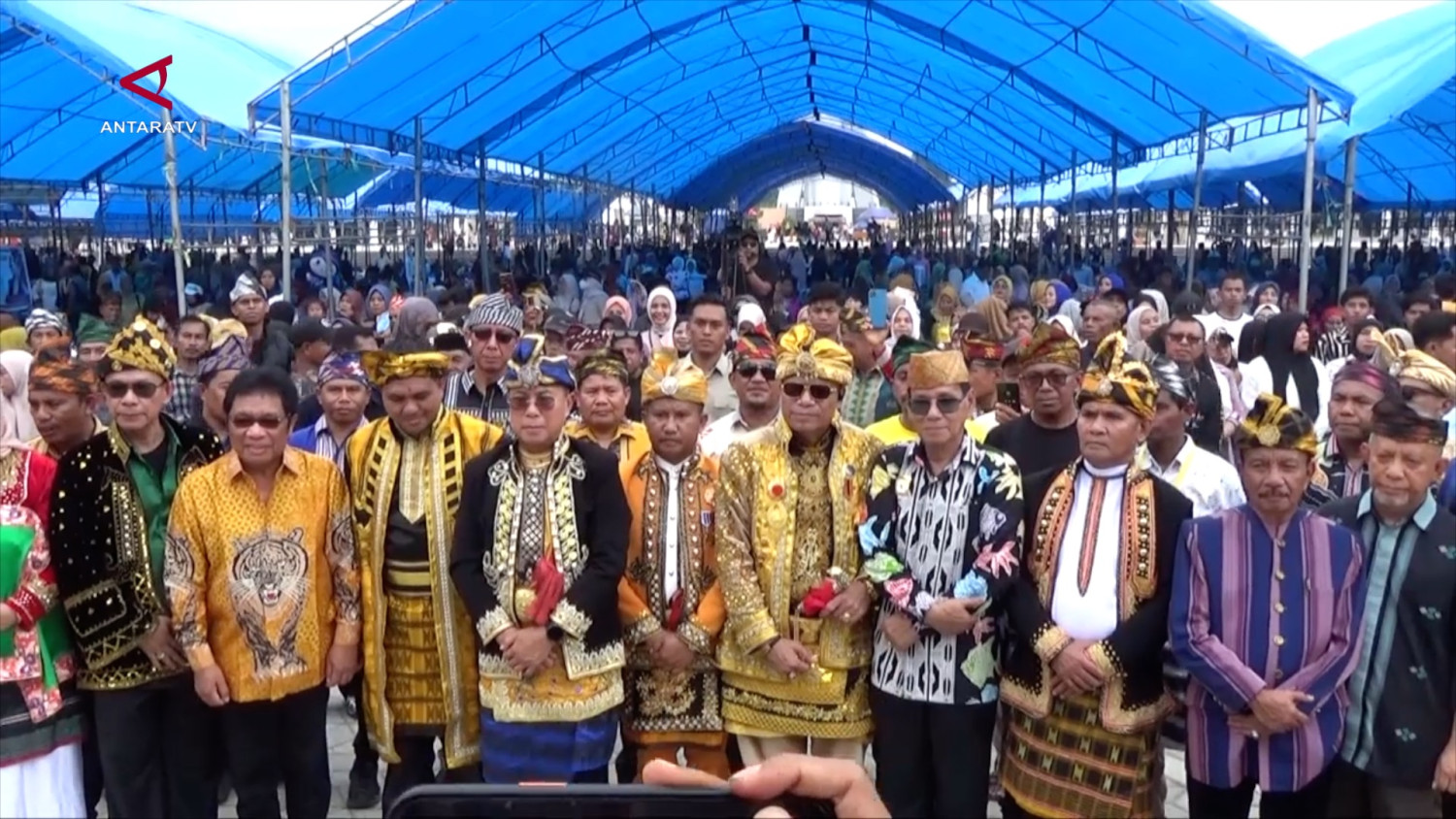 Merajut kerukunan demi pembangunan Sultra dalam silaturahmi akbar KKMM