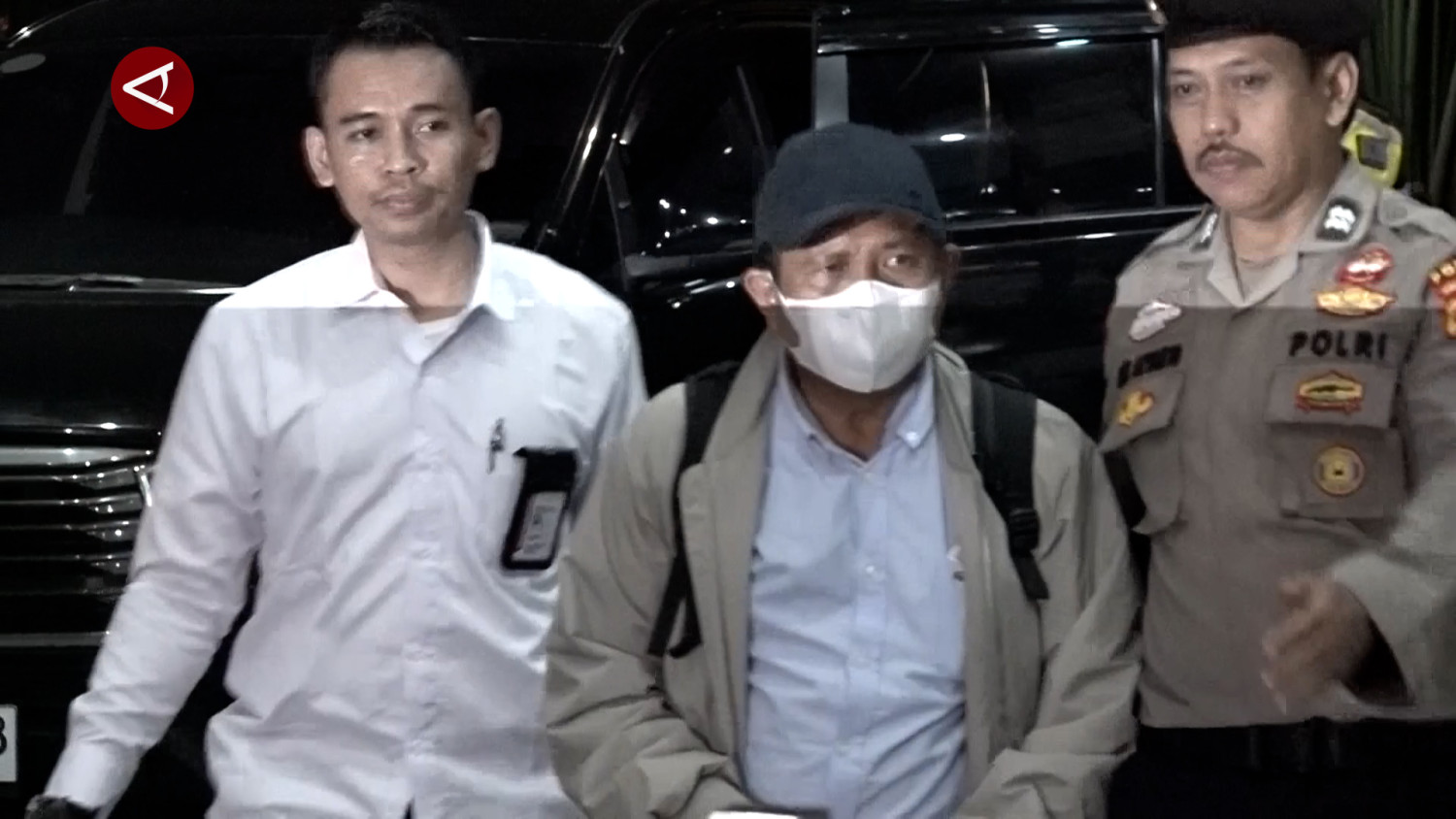 Bupati Lombok Barat tiba di KPK usai diamankan terkait dugaan korupsi