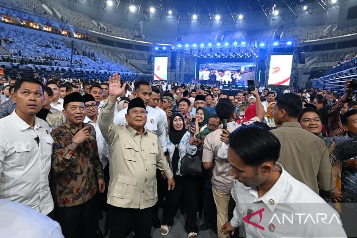 Kemarin, Prabowo hadiri Harkopnas hingga Hashim beri klarifikasi