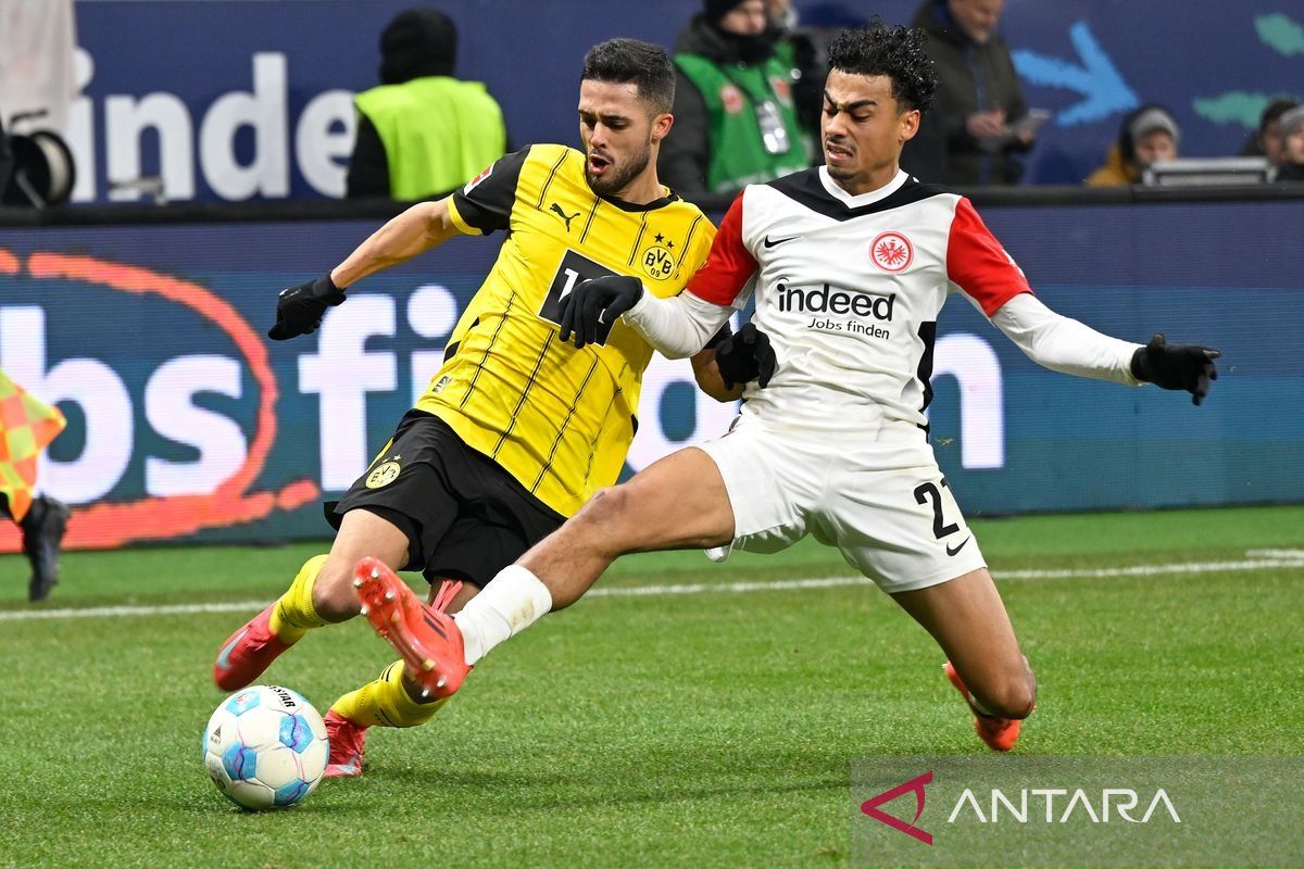 Meeting Results: Bayern Muenchen datangkan Nathaniel Brown dari Eintrach Frankfurt