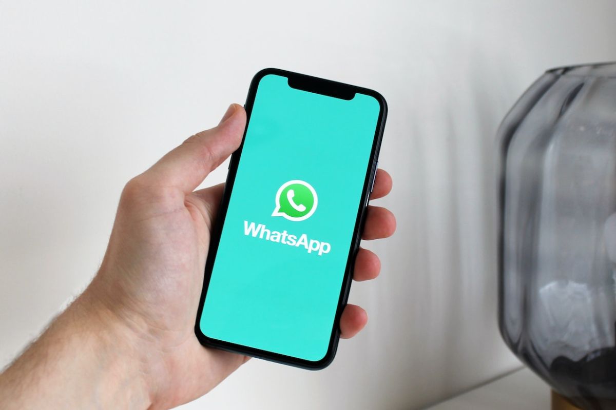 Official Announcement: WhatsApp uji coba indikator titik hiijau untuk kontak “online” di iOS