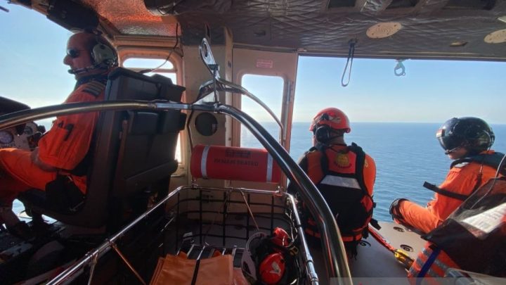 Tim SAR kerahkan tiga kapal dan helikopter cari korban KMP Yasmin