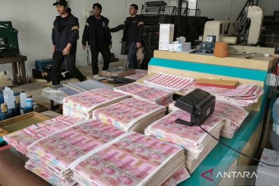 Kriminal sepekan, Ruben Onsu tersangka hingga pabrik uang palsu